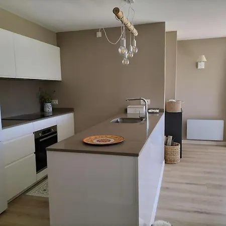 Cozy 27 Sta Leocadia En Francia Sainte-Leocadie