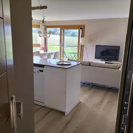 Cozy 27 Sta Leocadia En Francia * Sainte-Leocadie